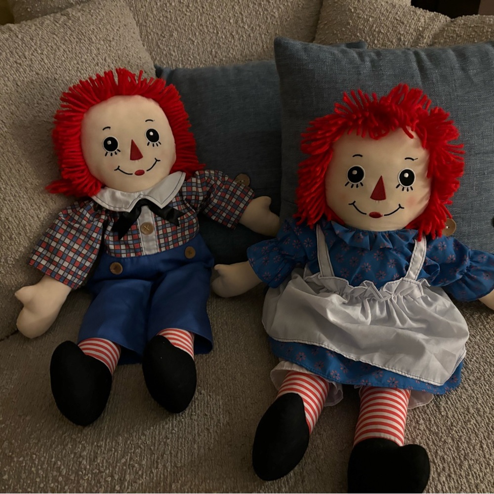 Vintage Raggedy  Anne &  Andy dolls. In excellent condition.